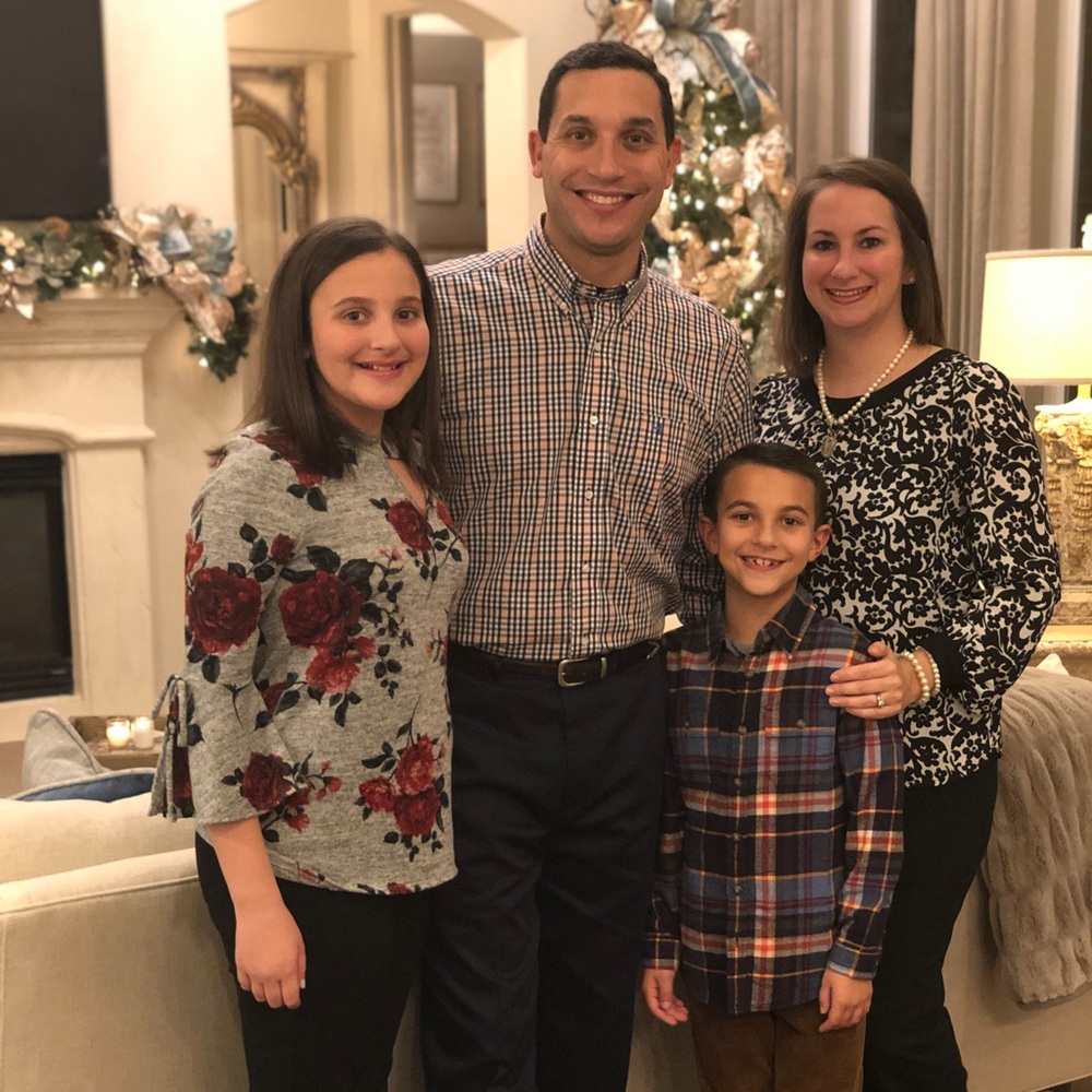 Meet your Posher, Roya